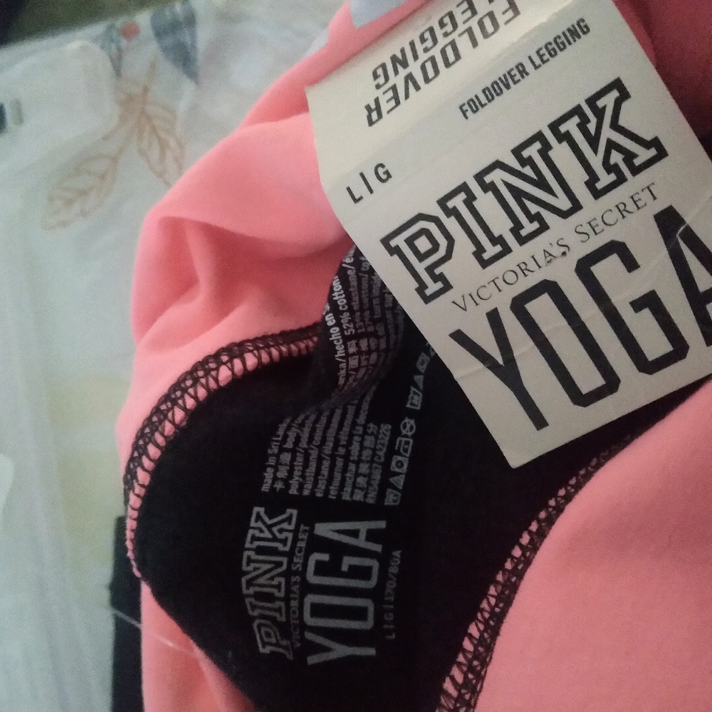 PINK VICTORIA'S SECRET NWOT YOGA PANTS LEGGINGS SIZE L - Picture 2 of 3
